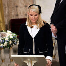 Kronprinsesse Mette-Marit leste fra Matteusevangeliet under seremonien (Foto: Tor Richardsen / Scanpix)
